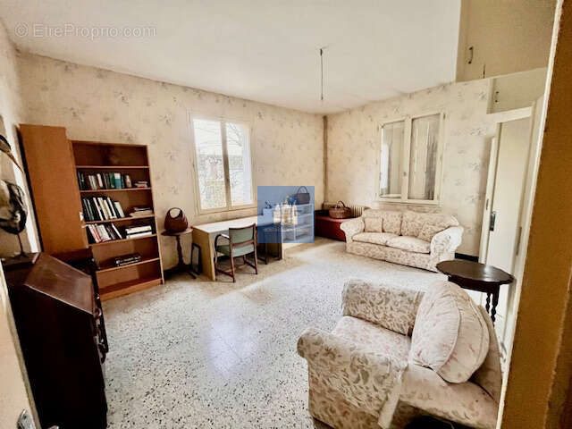 Maison à MONTREUIL-BELLAY
