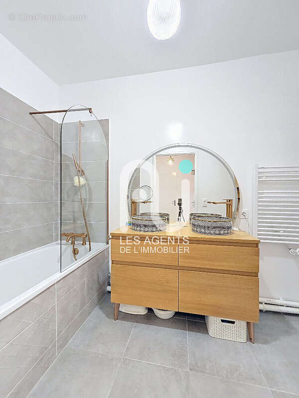 Appartement à ASNIERES-SUR-SEINE