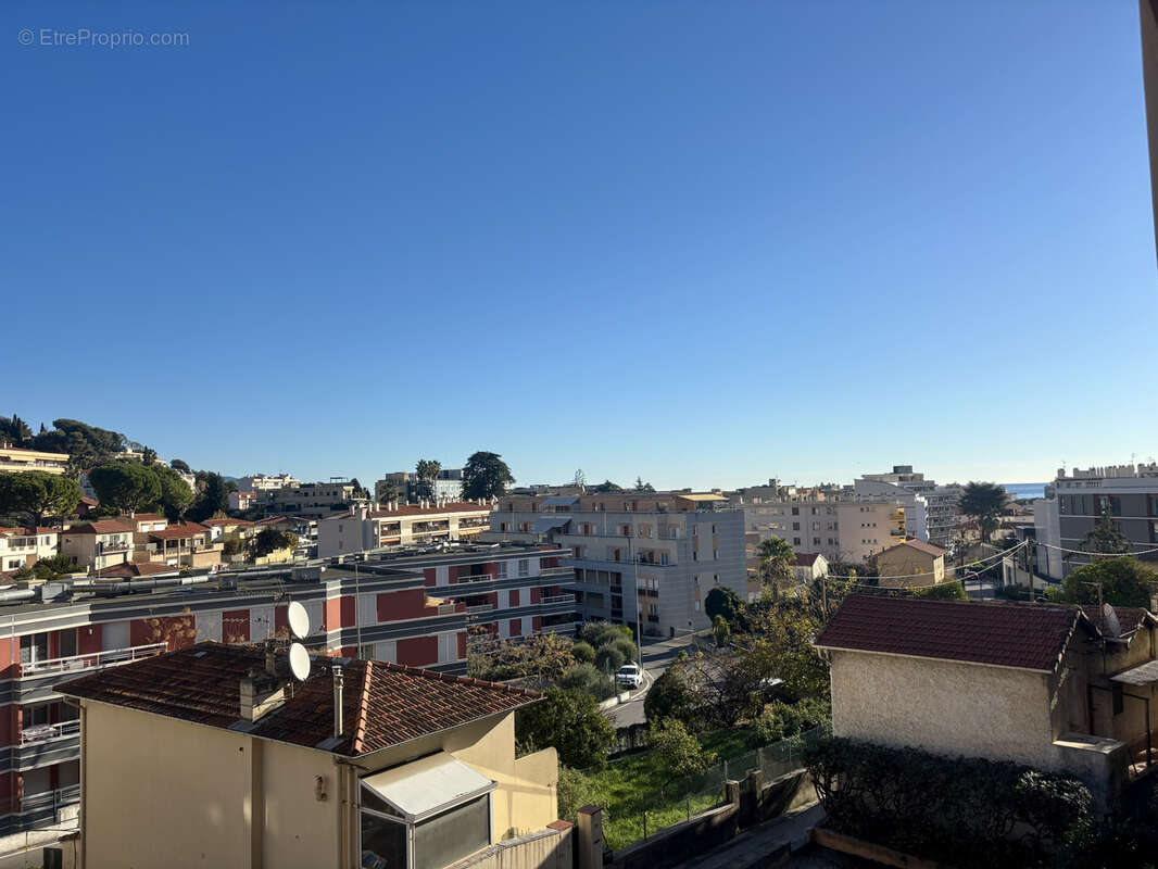 Appartement à ROQUEBRUNE-CAP-MARTIN