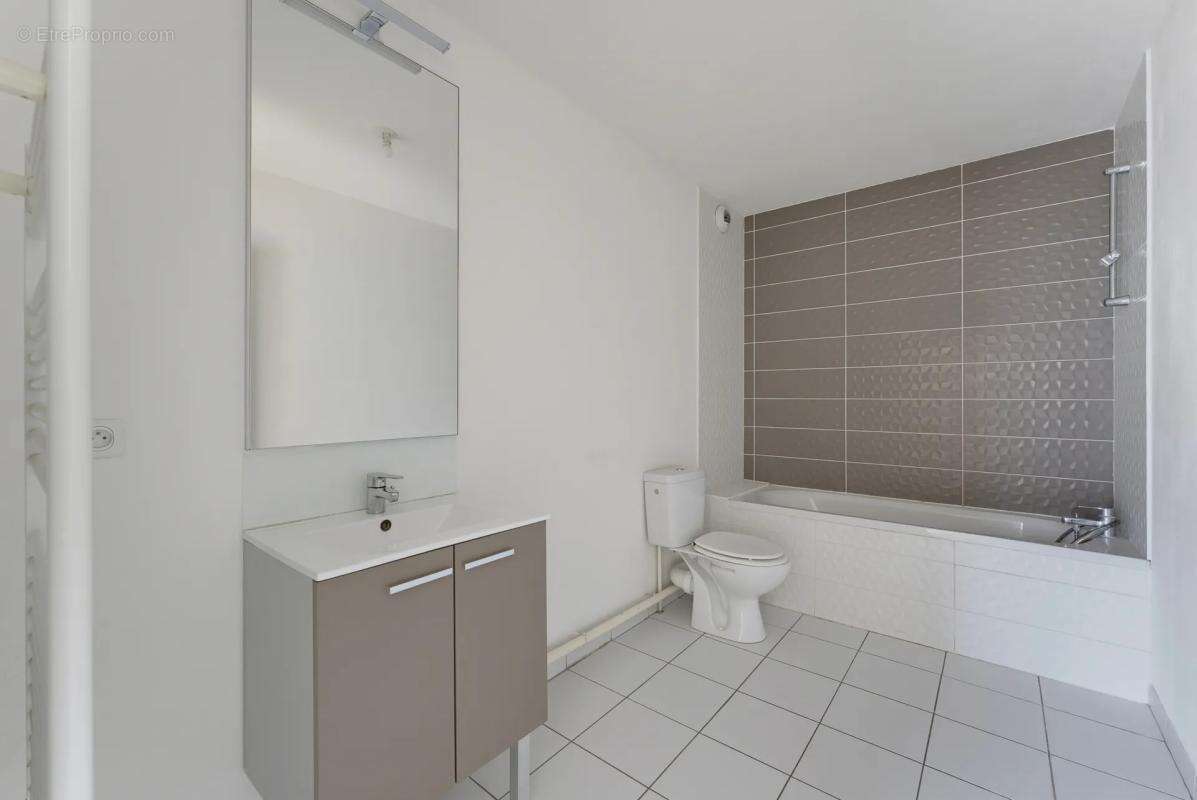 Appartement 2 pièces de 45,78 m² à Lormont - photo 7
