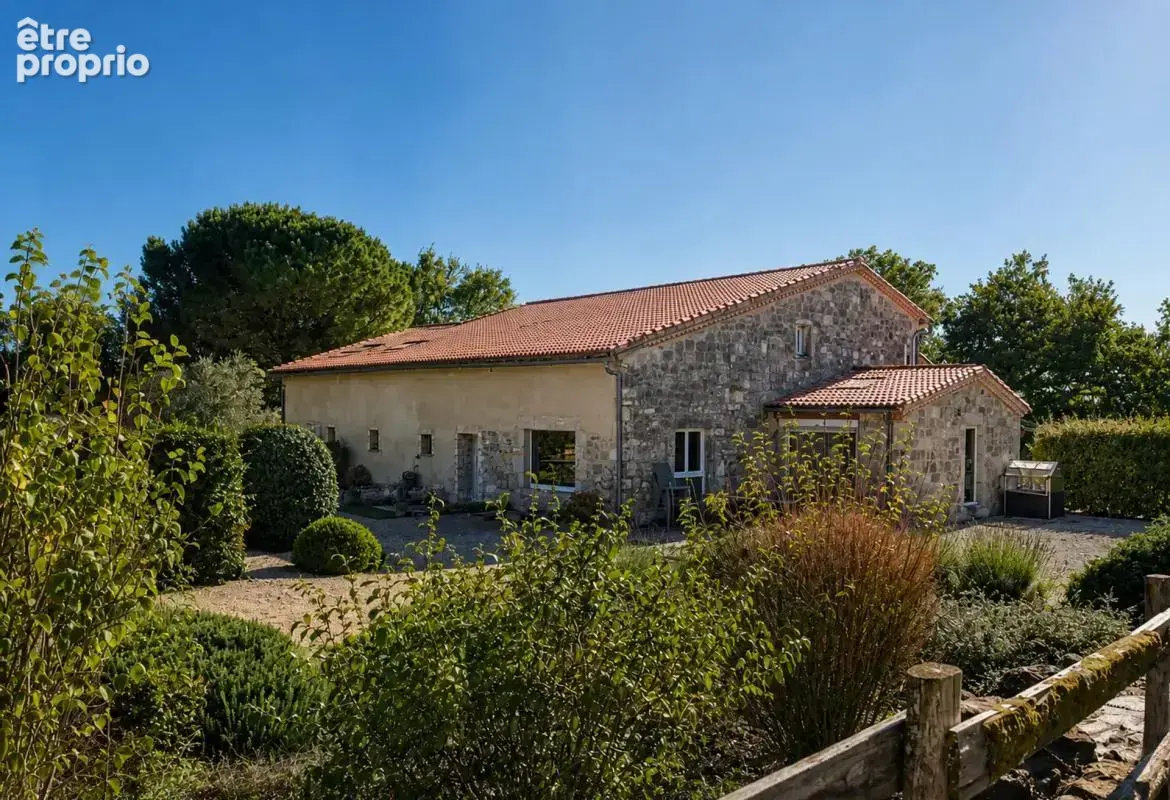 Maison de 8 pièces de 337 m² à La Sauvetat-de-Savères - photo 37
