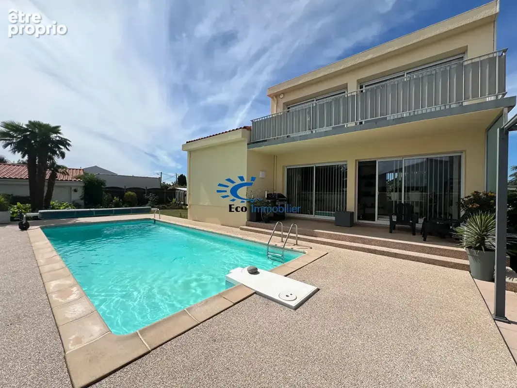 Maison à DOMPIERRE-SUR-MER