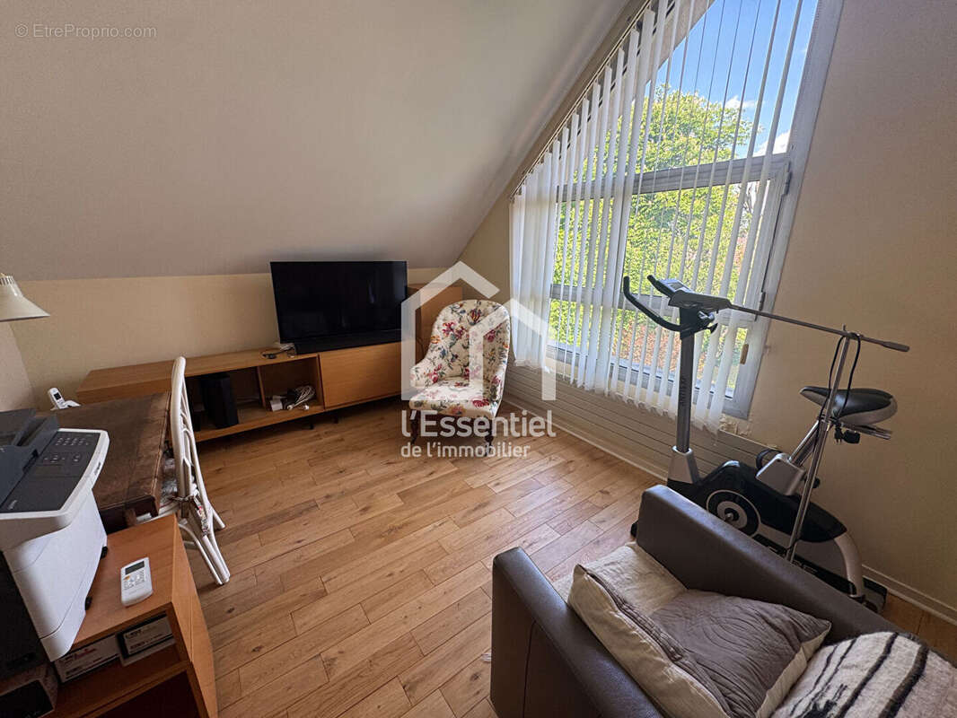 Maison à VERNEUIL-SUR-SEINE