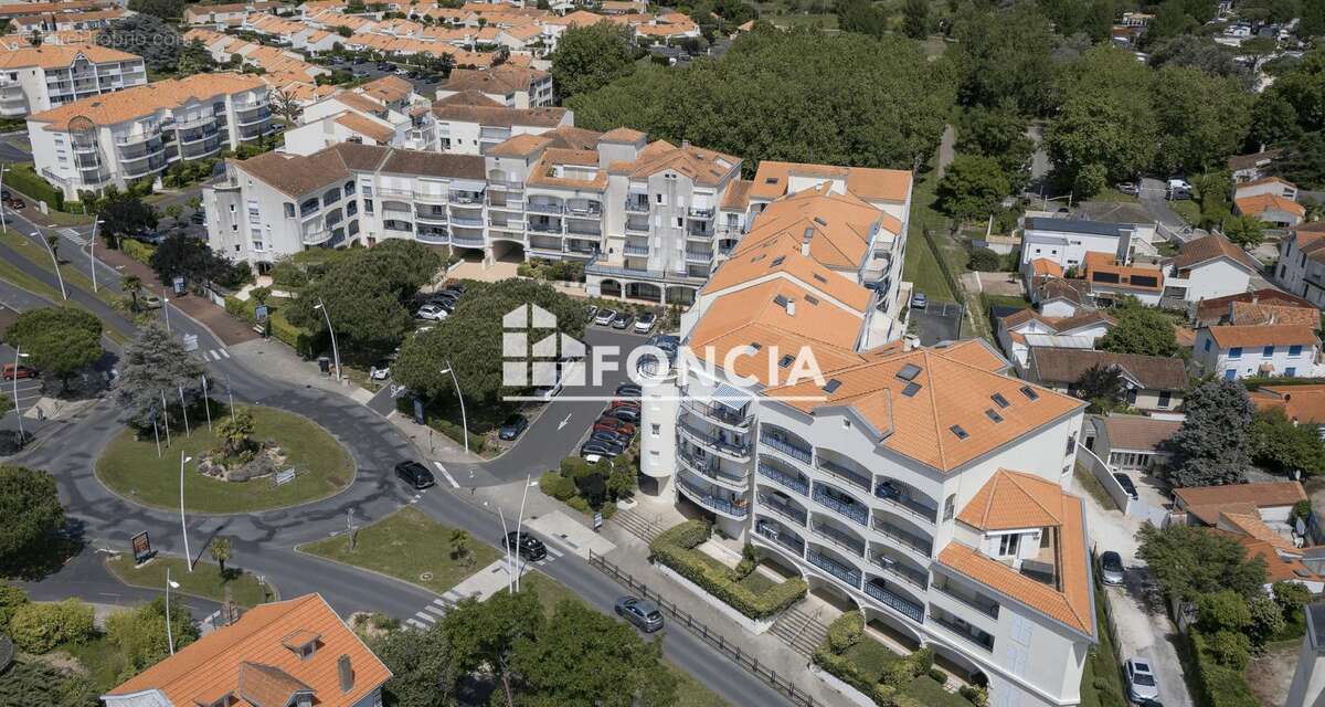 Appartement à VAUX-SUR-MER