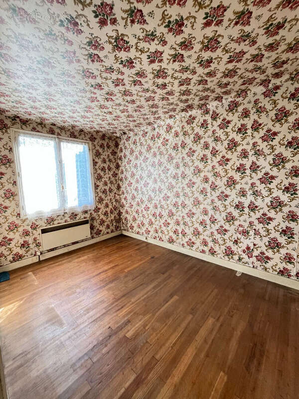 Maison à CERCY-LA-TOUR