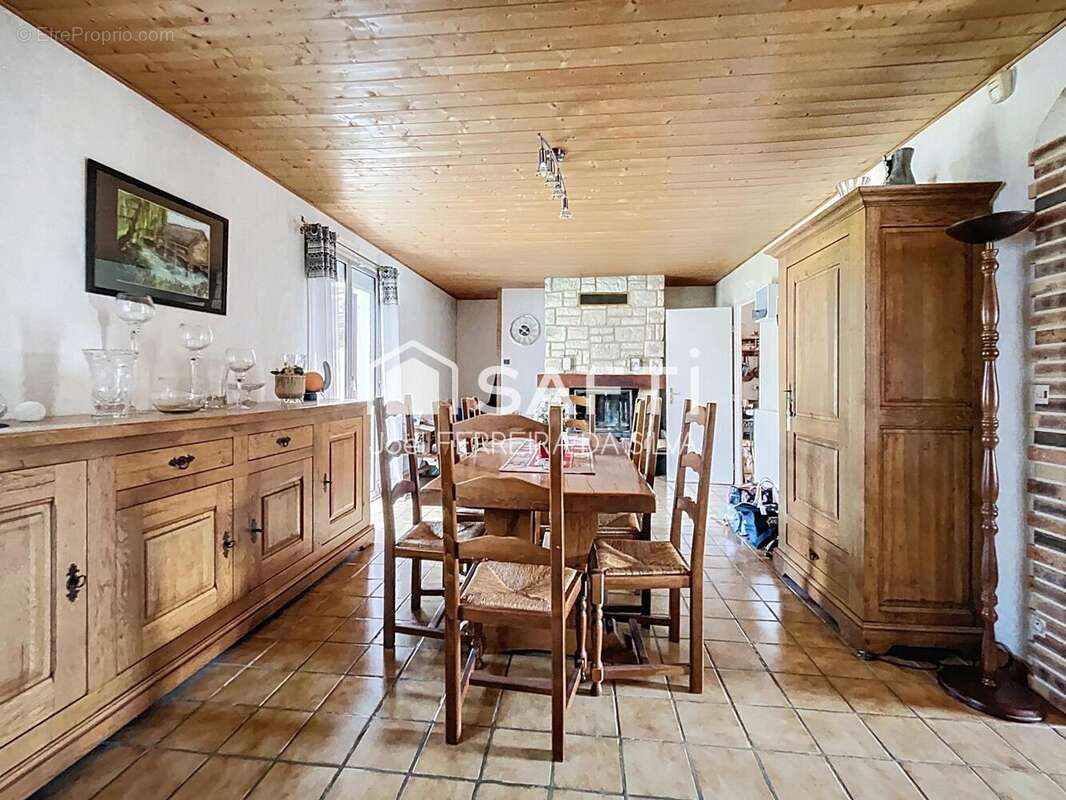 Maison 167 m² à Saint-Agnan  - photo 6