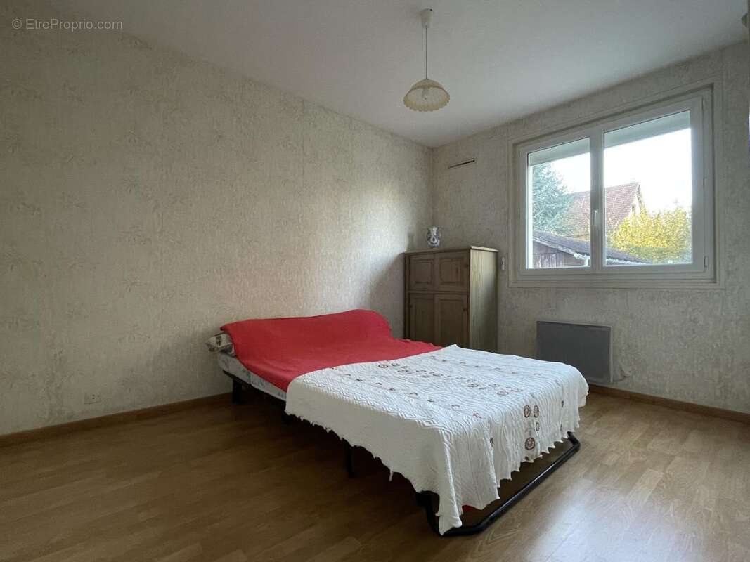 Maison à YVRE-L&#039;EVEQUE