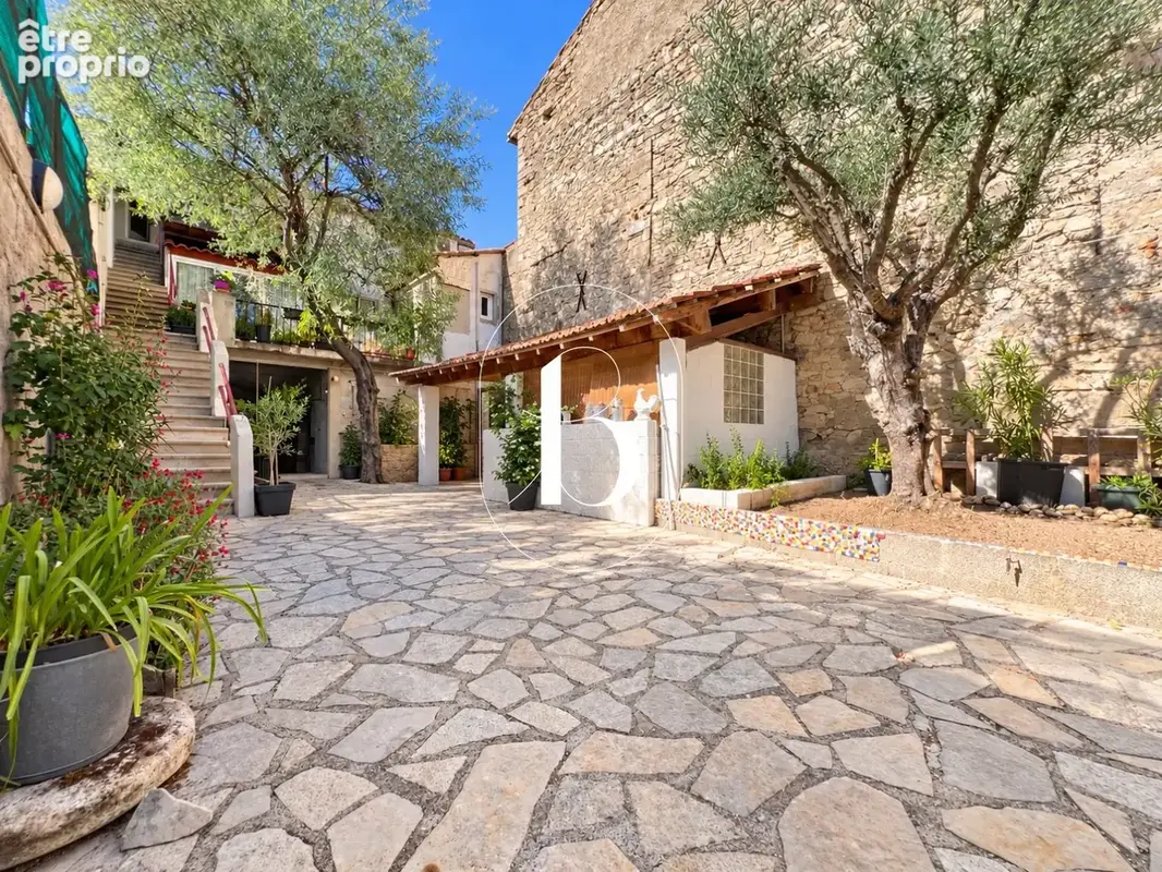 Photo Maison à Barjac au prix de 289 000€
