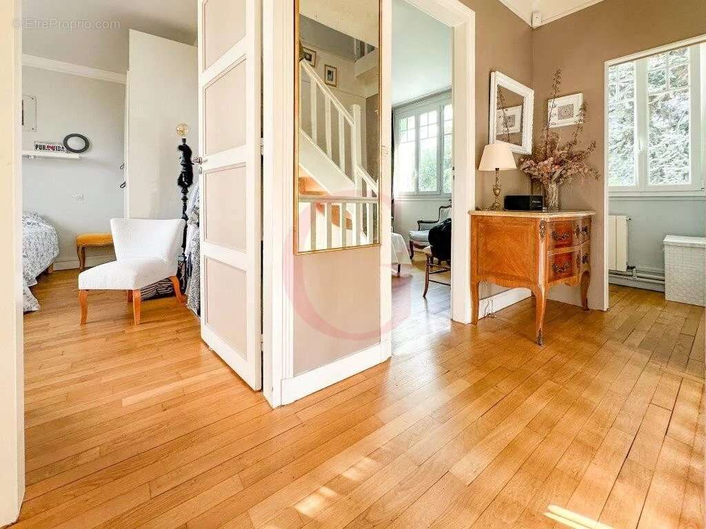 Maison à BOURG-LA-REINE