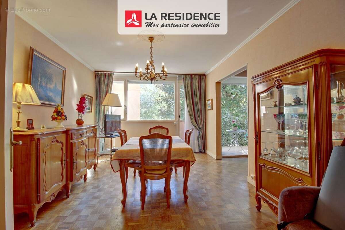 Appartement à LES MUREAUX