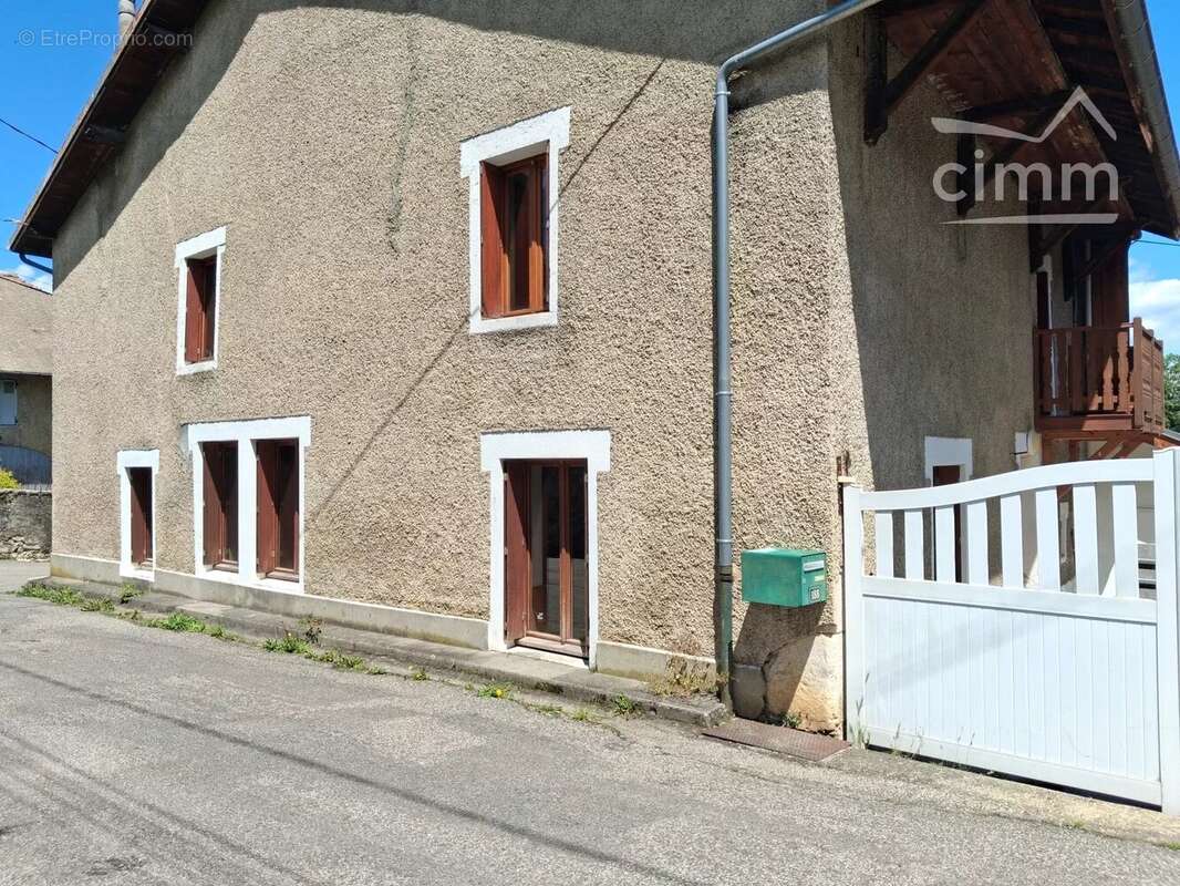 Maison à CHAPAREILLAN