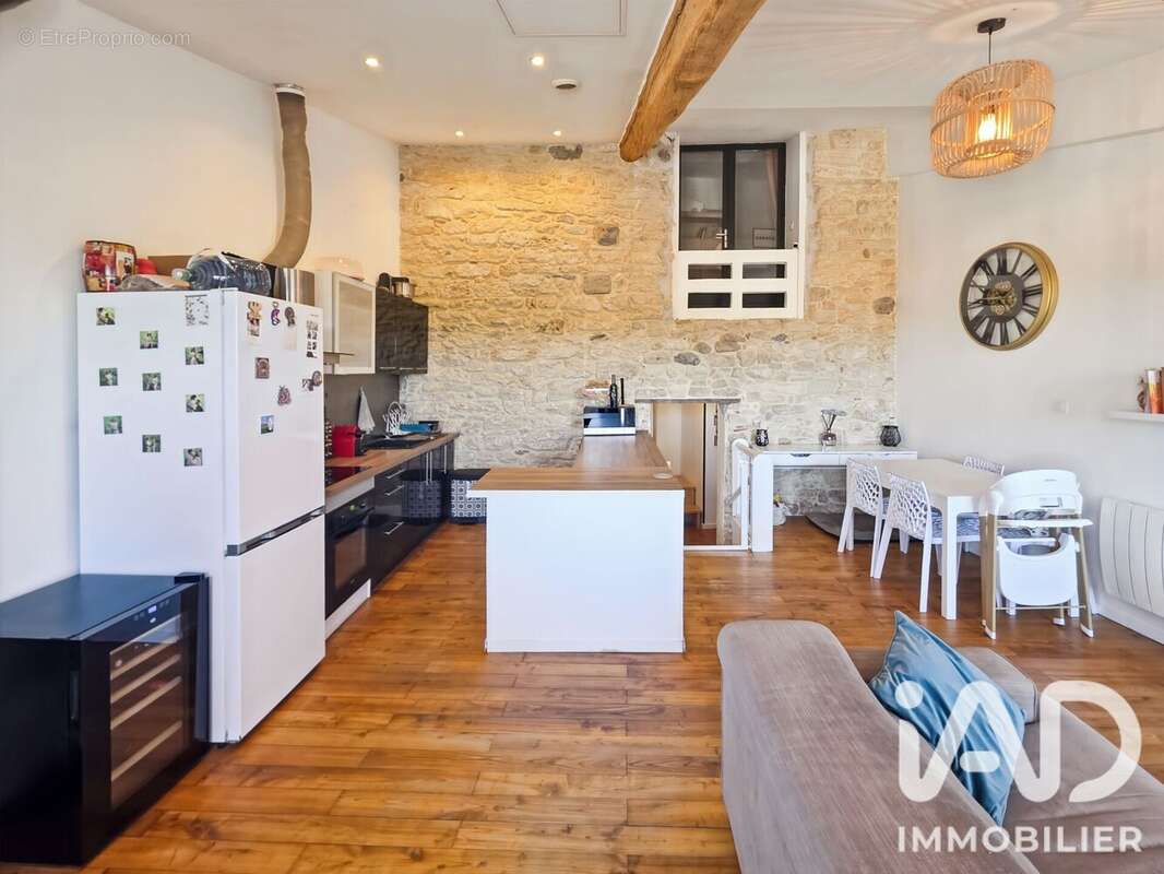 Maison 93 m² à Montblanc  - photo 4