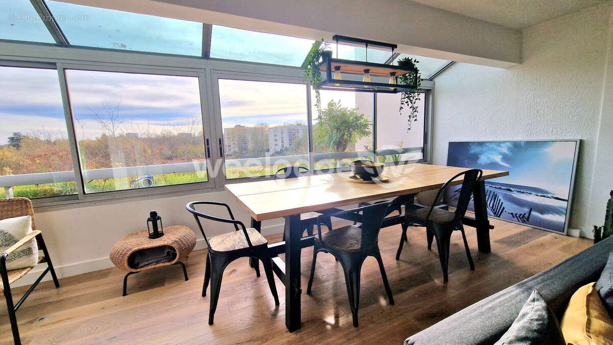 Appartement à ELANCOURT