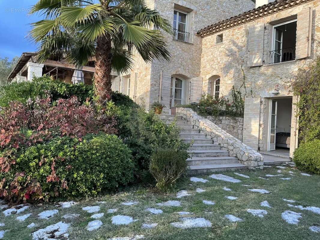 Maison à LA COLLE-SUR-LOUP