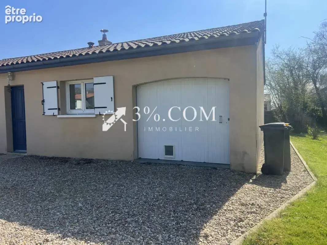 3%. com immobilier à  tercé - photo 3