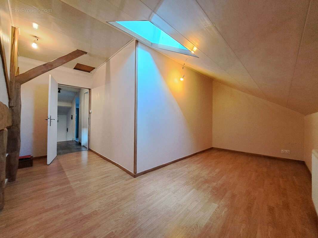 Maison à SAINT-BONNET