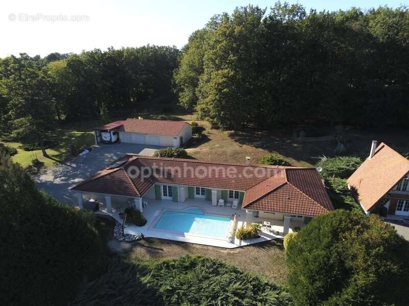 Maison à VILLEFAVARD