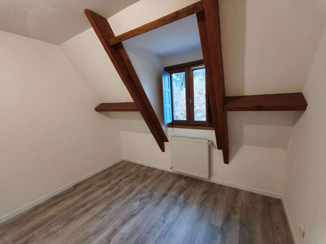 Maison à CENAC-ET-SAINT-JULIEN