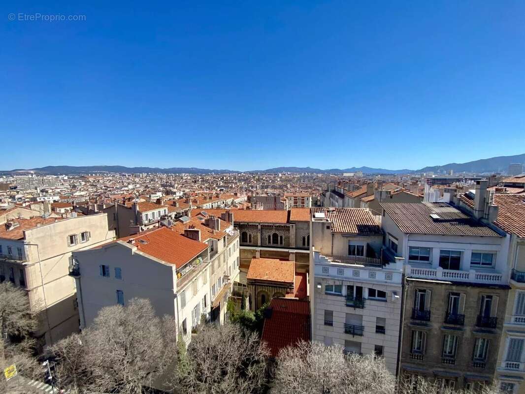 Appartement à MARSEILLE-6E