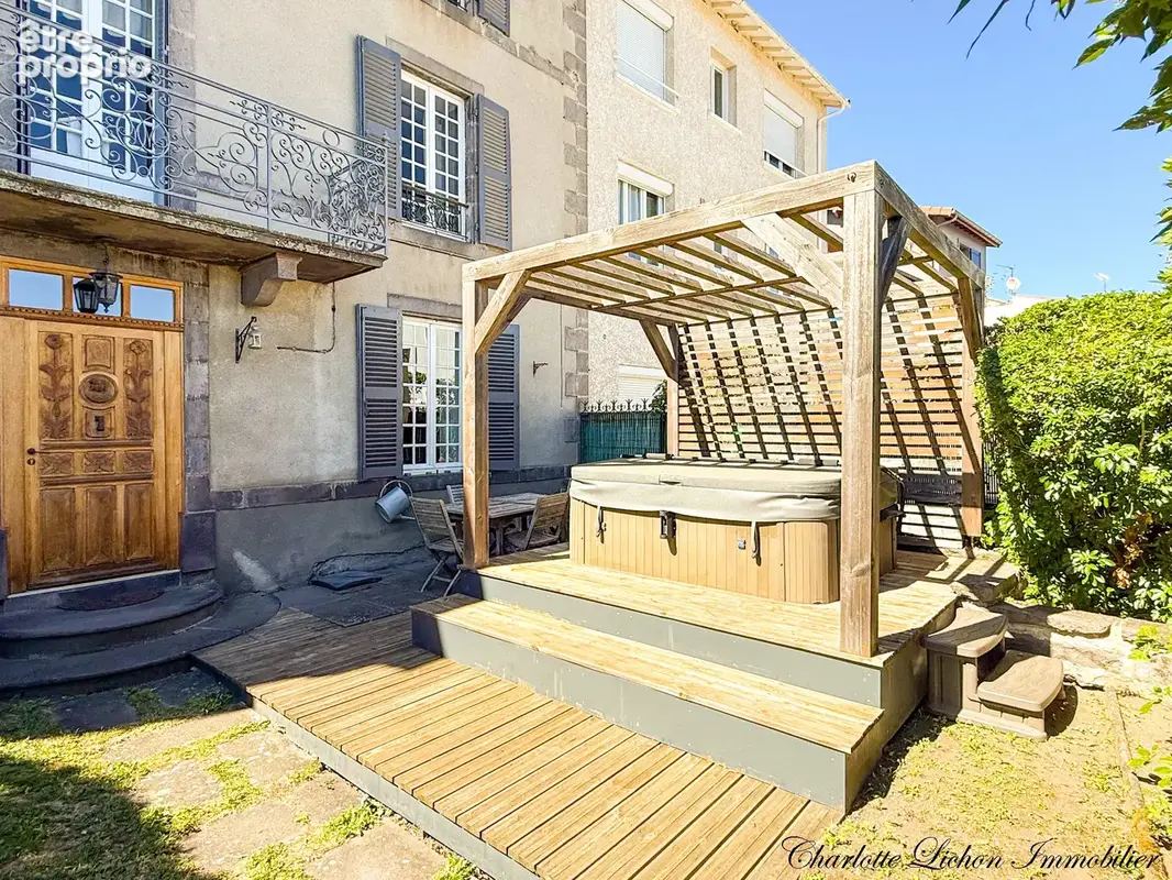 Maison 270 m2 - 5 chambres - double garage - photo 6