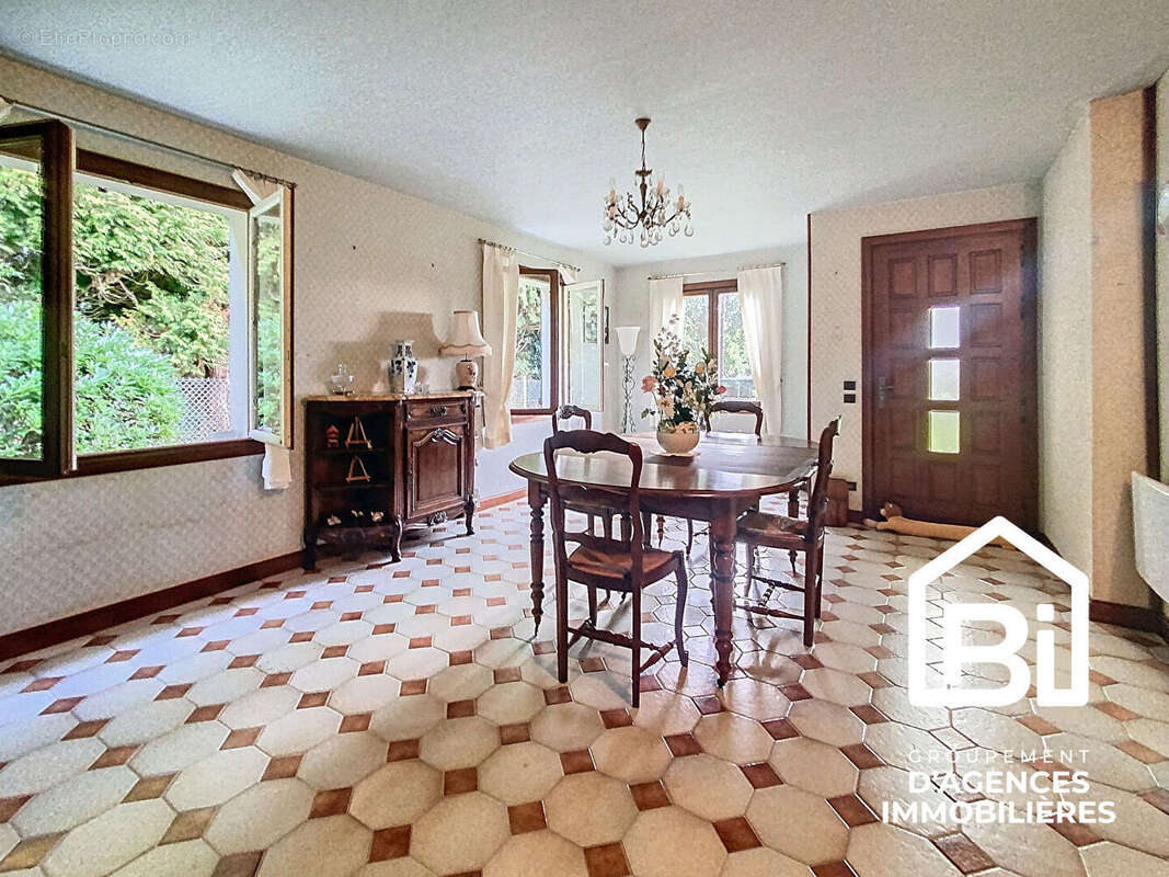 Maison à PONT-L'EVEQUE