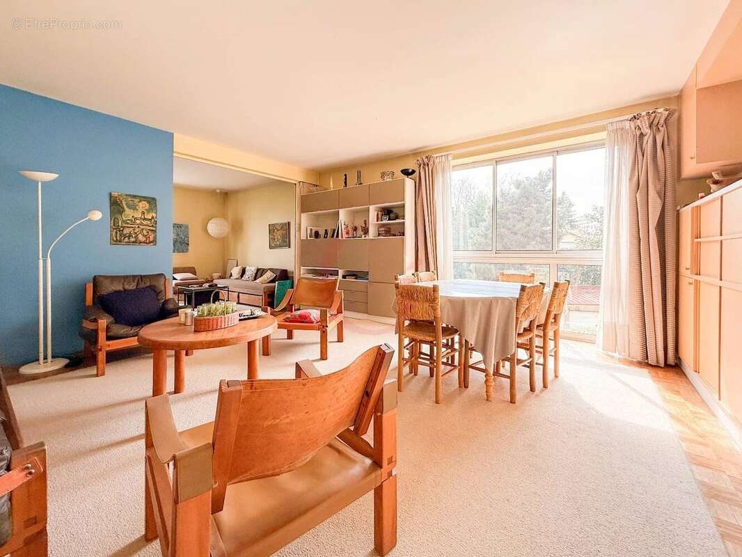 Appartement à BOURG-LA-REINE