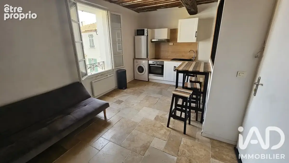Photo 1 - Appartement à ROQUEBRUNE-SUR-ARGENS