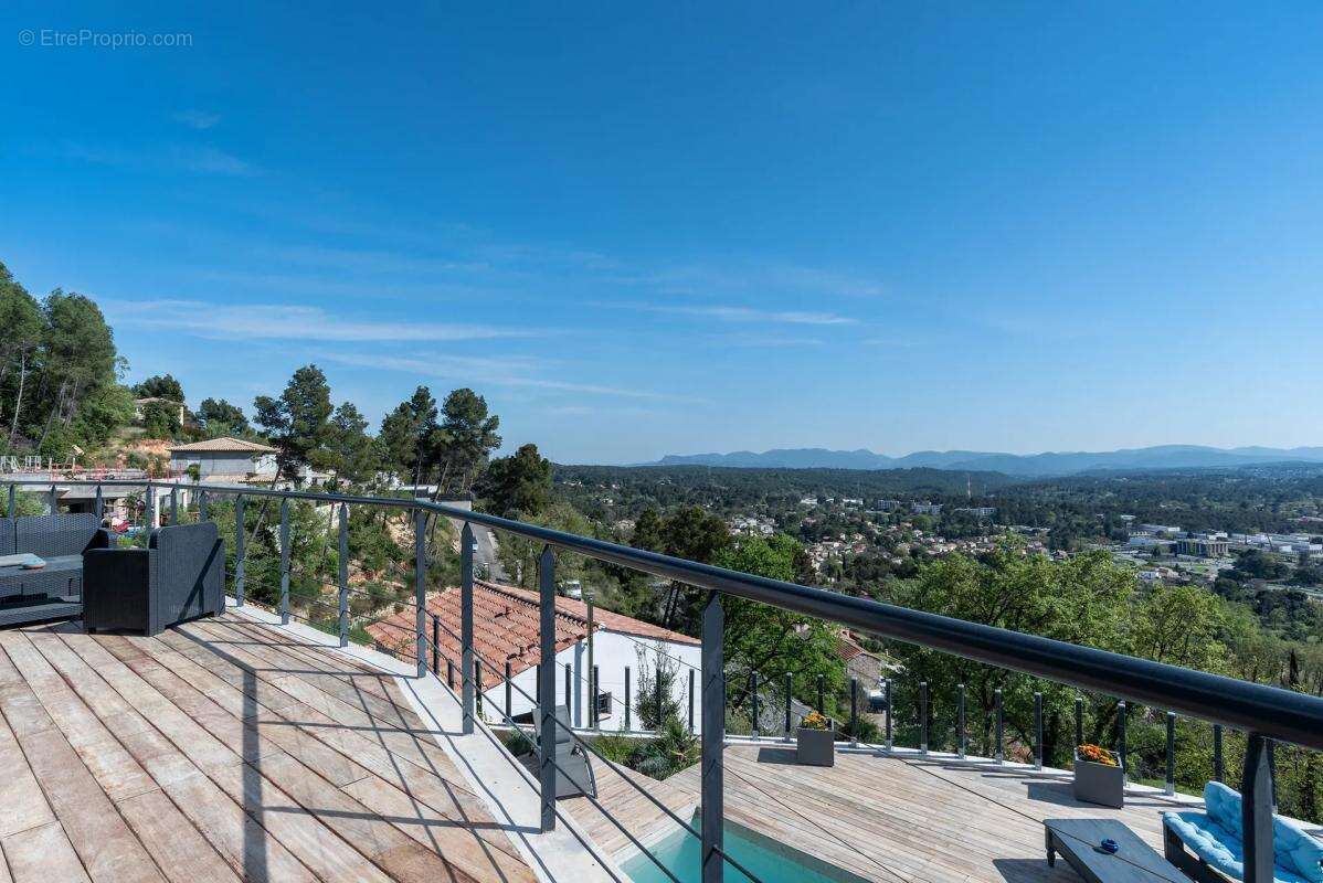 Maison à DRAGUIGNAN