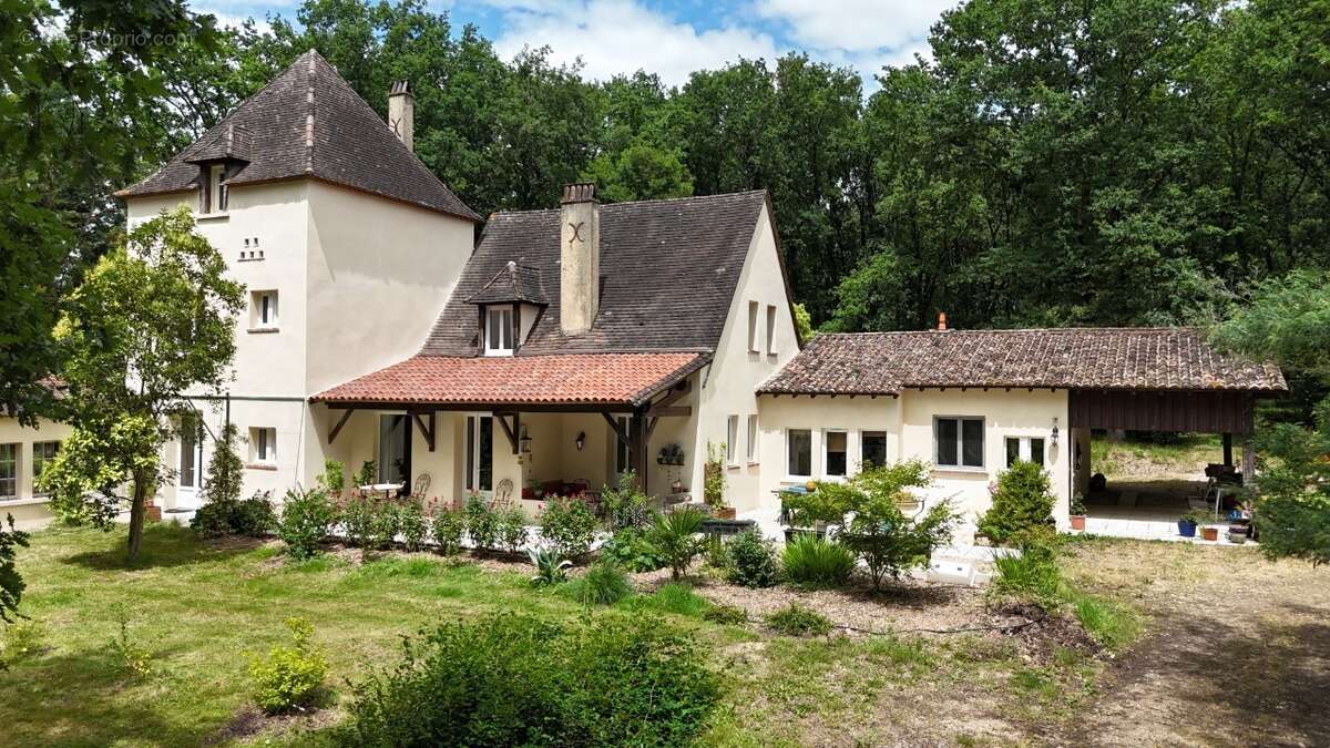 Maison à POMPORT