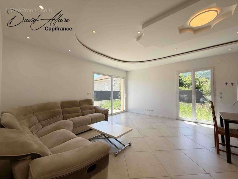 Maison de plain-pied récente – 81,5 m² – 3 chambres – Garage - Châteauneuf-de-Chabre (05) - photo 5