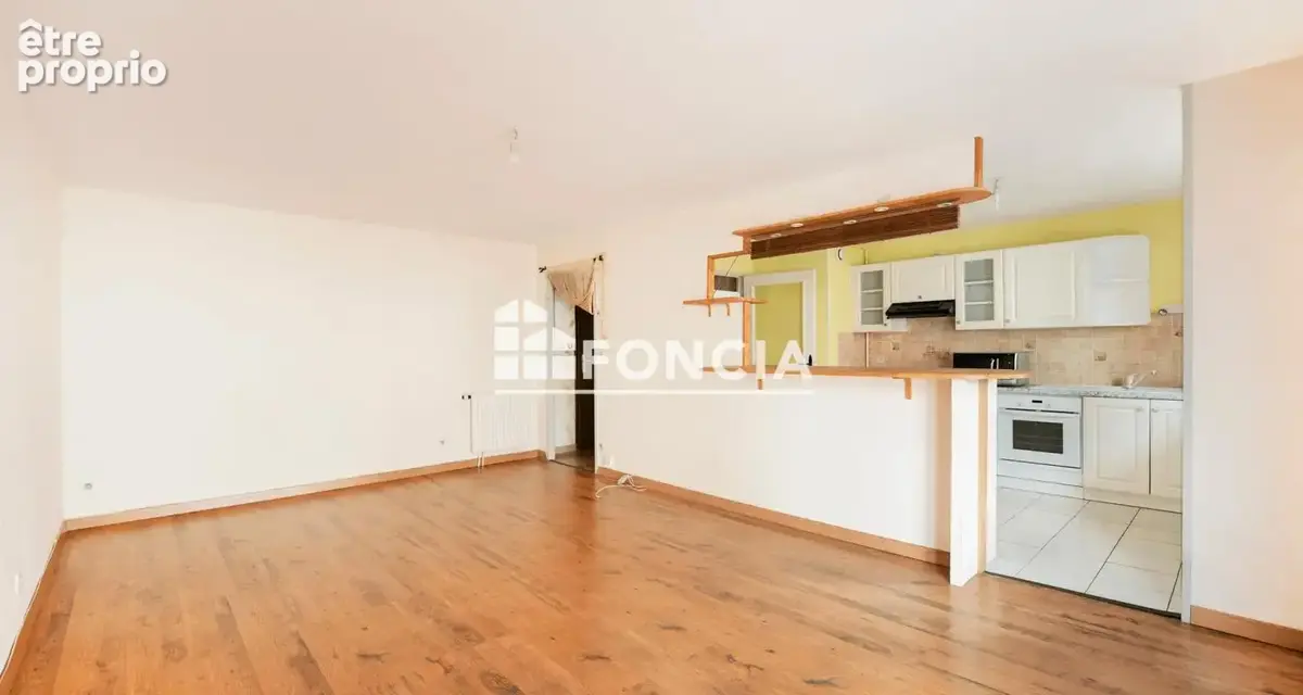 FLEURY LES AUBRAIS - Appartement de type 3 avec garage VENDU LIBRE - photo 4