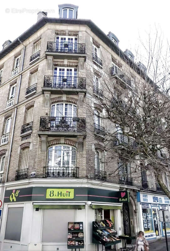 Appartement à LE RAINCY