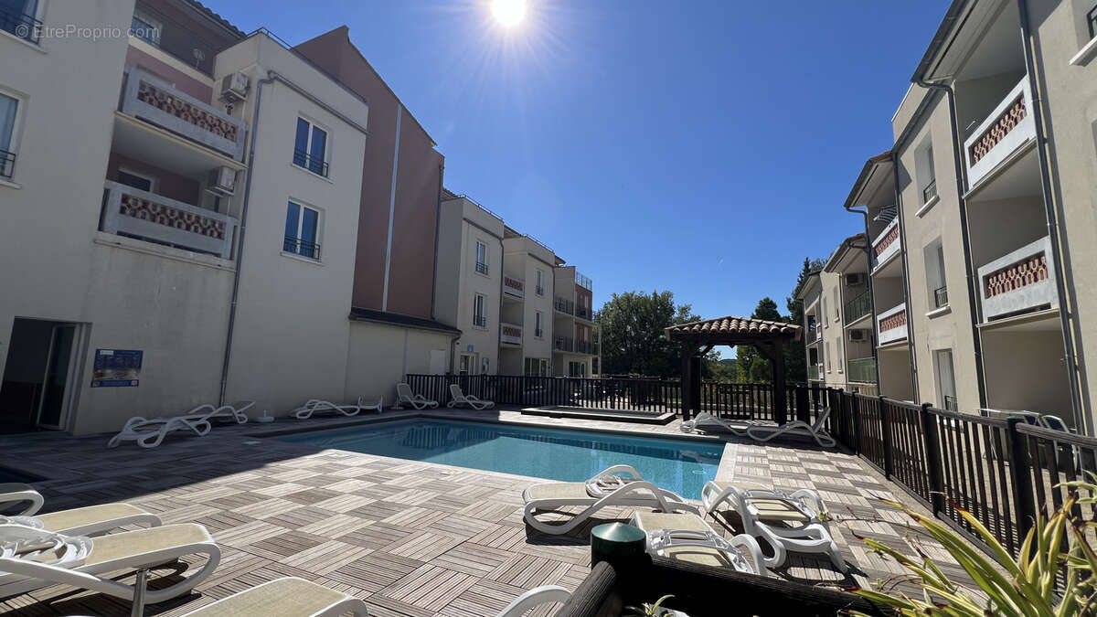 Appartement à GREOUX-LES-BAINS