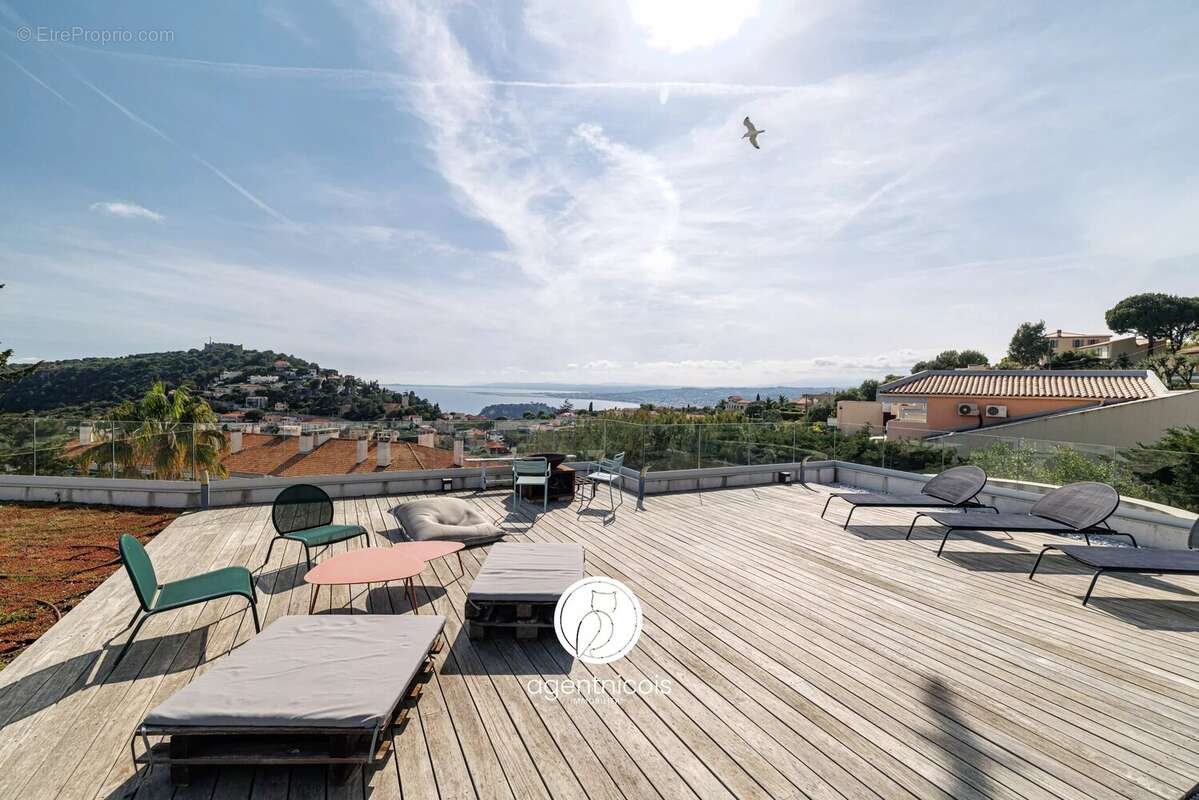 Appartement à VILLEFRANCHE-SUR-MER