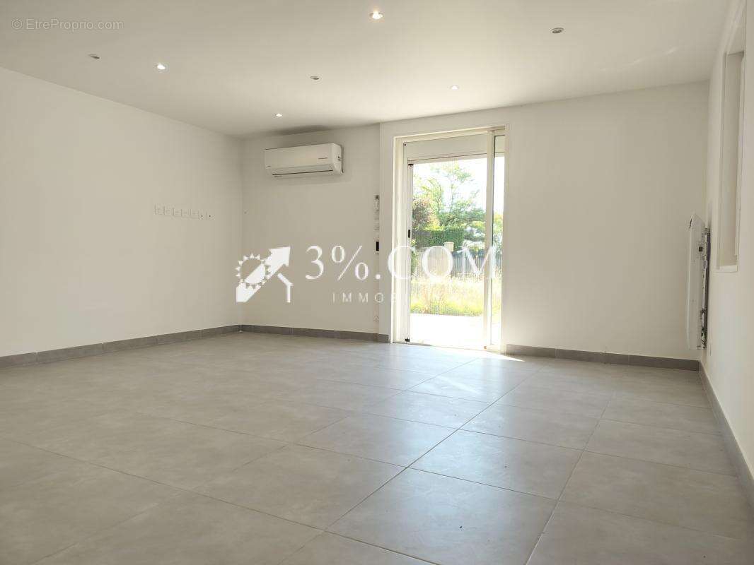 Maison à GRANGES-LES-BEAUMONT