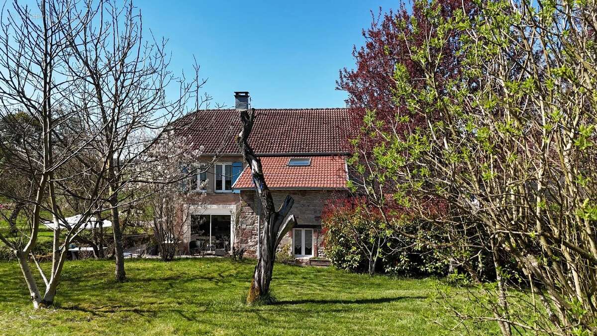 Maison à REGNEVELLE