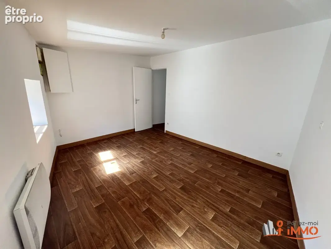 Appartement 2 pièces 40 m² à vendre à Montbrison (42600) - photo 3