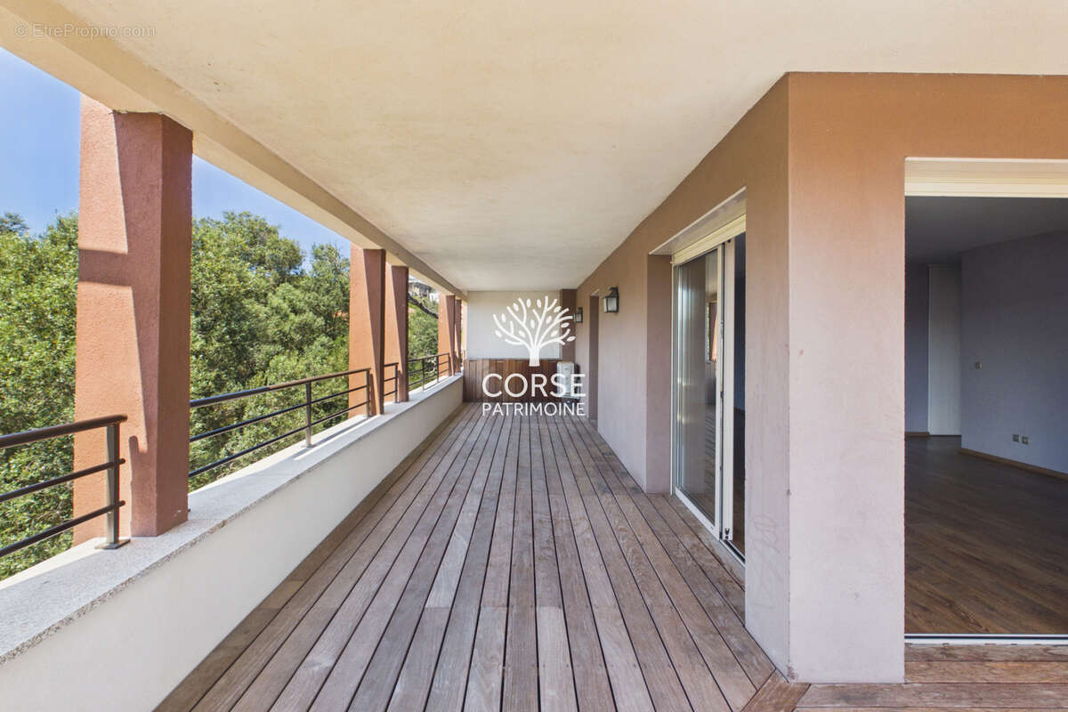 Appartement à PORTO-VECCHIO