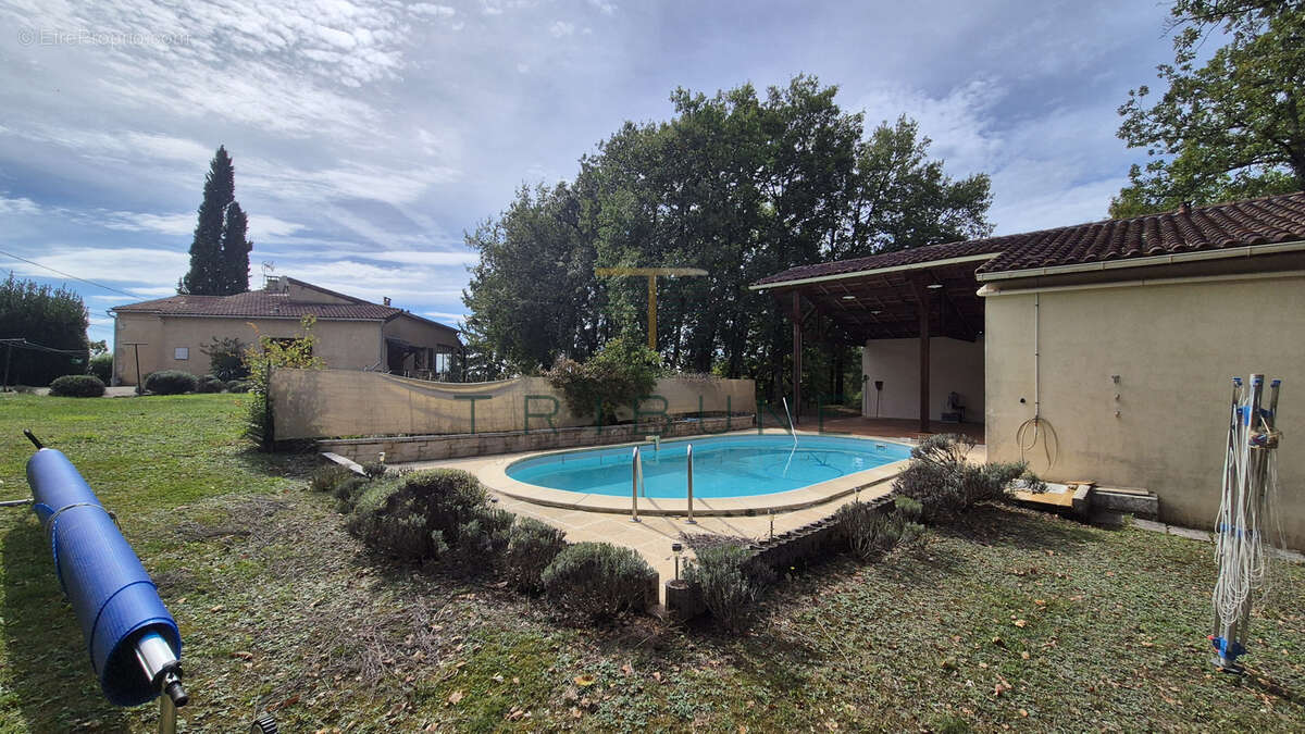 Maison à LAROQUE-TIMBAUT