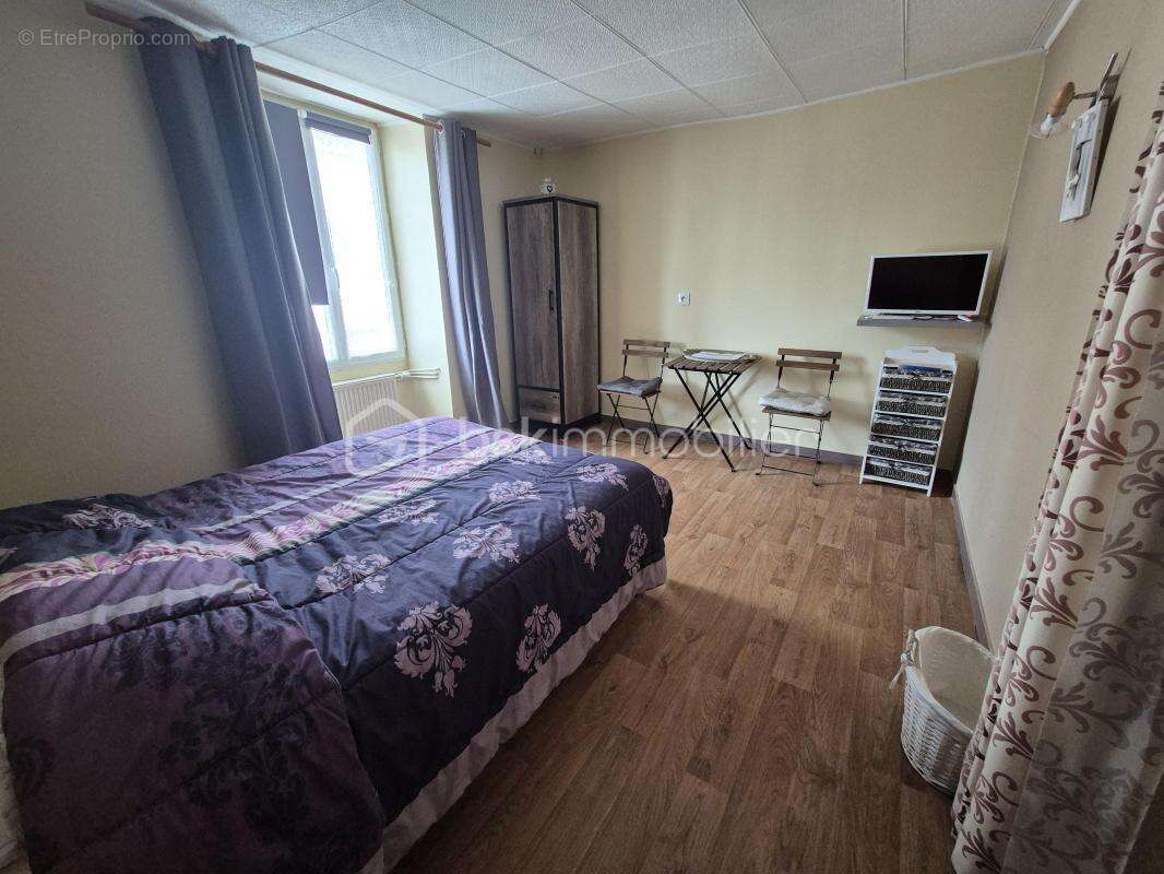 Commerce à AUTRY-LE-CHATEL