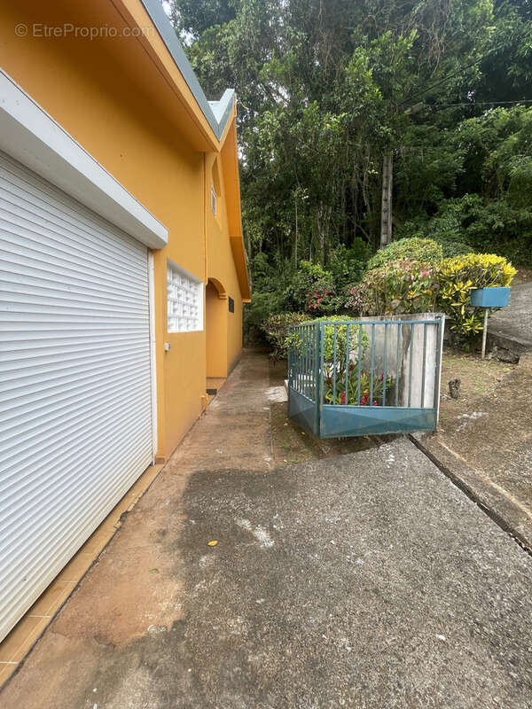 Maison à RIVIERE-SALEE