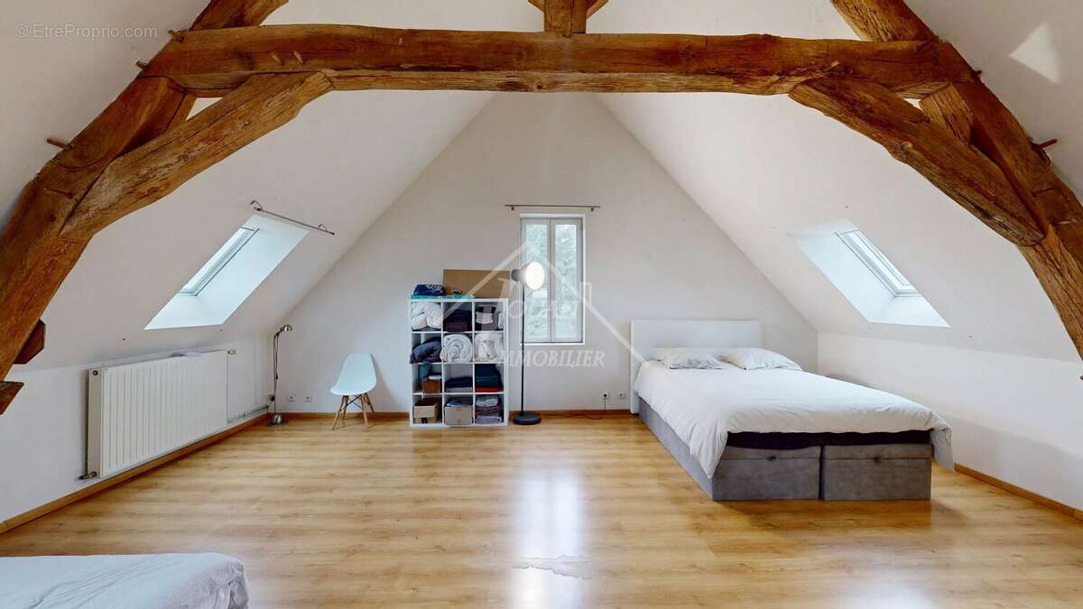 Maison à DOMPIERRE-SUR-BESBRE