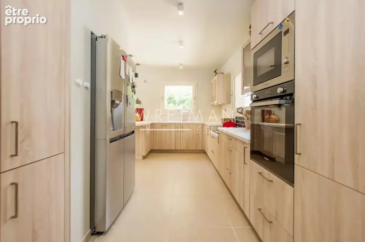 Co Exclusive À vendre près de Valbonne - Domaine de 3 logements - photo 16