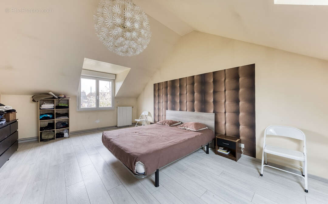 Maison à OZOIR-LA-FERRIERE