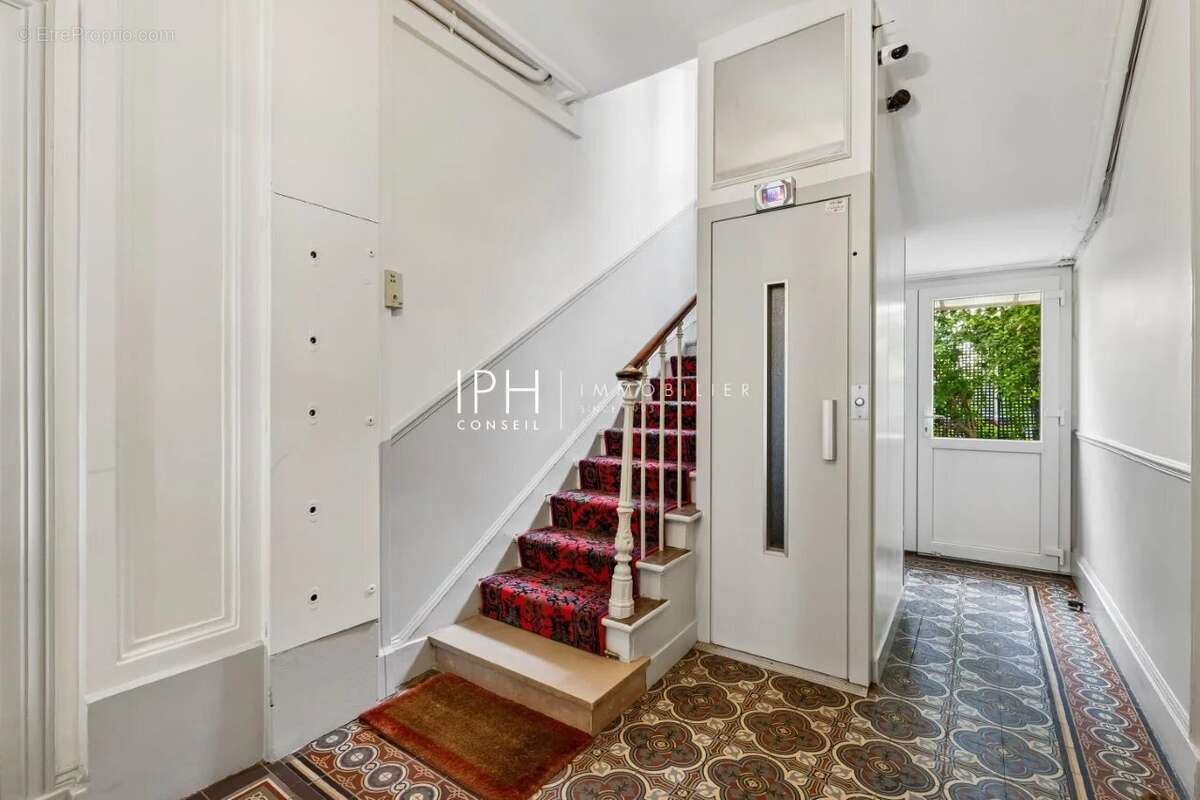 Appartement à LEVALLOIS-PERRET