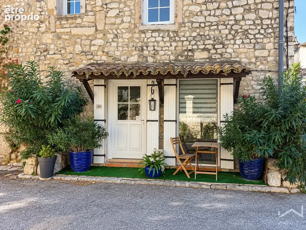 La garde-adhémar   maison de charme au coeur du village   2 chambres - 84m2 - photo 5