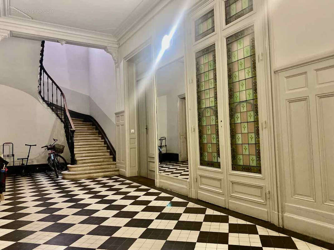 Appartement à BORDEAUX