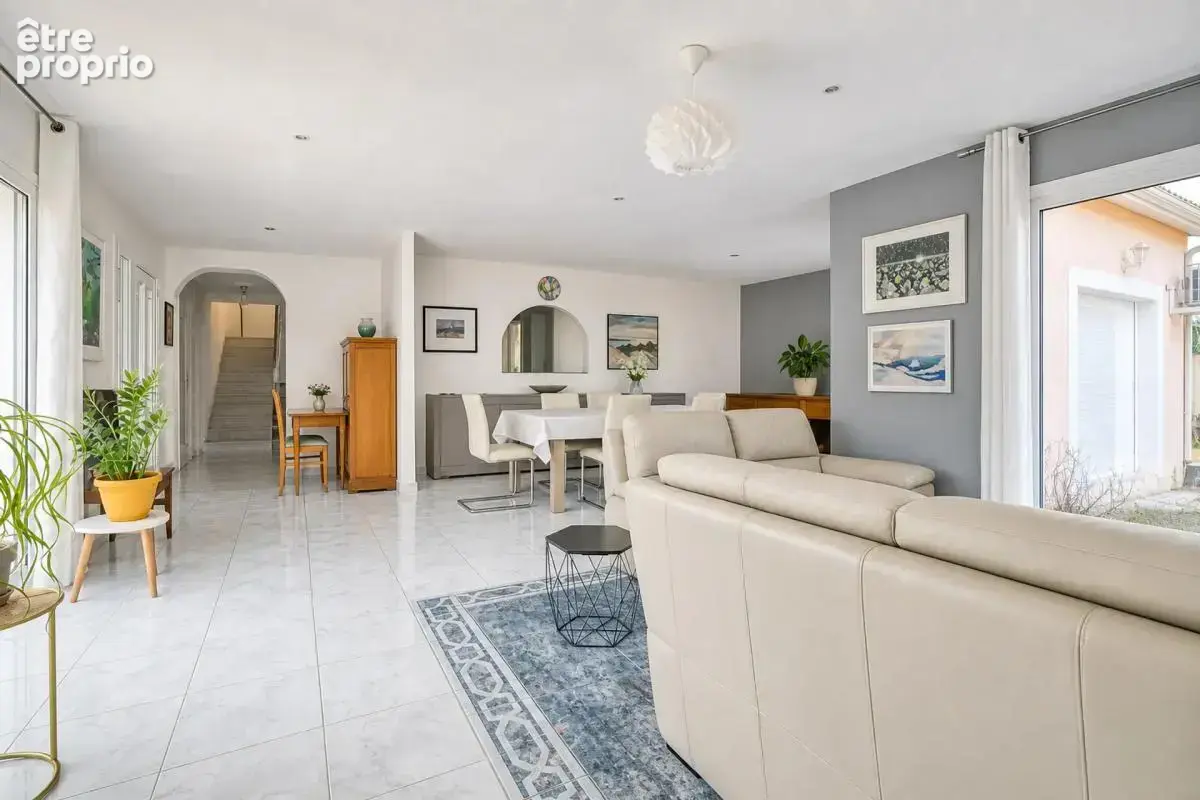 31170 - tournefeuille – quartier le pahin – maison 8 pièces - 190 m² environ – 5 chambres - terrain clos 950 m² environ - - photo 4