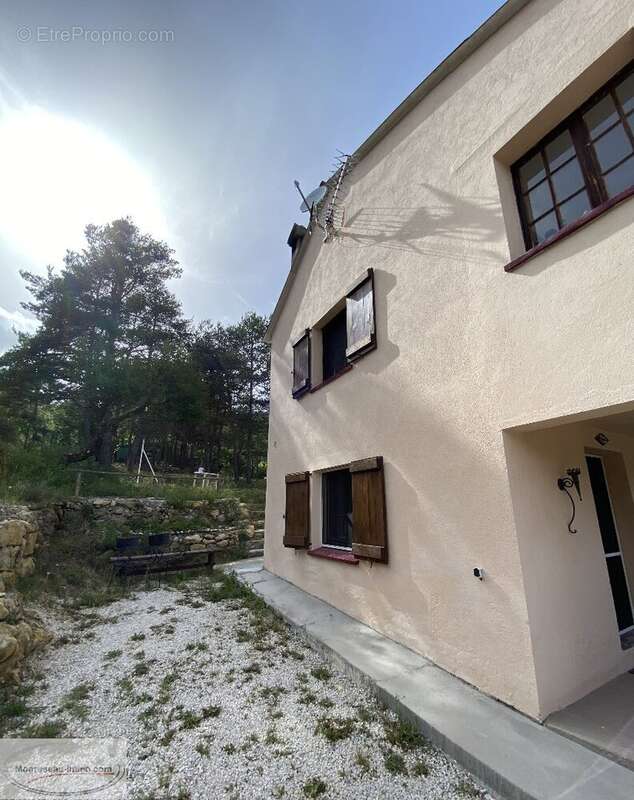 Maison à CHATEAUVIEUX