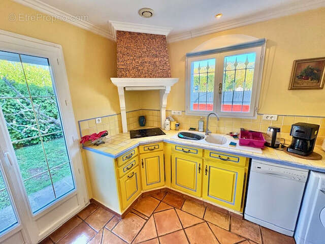 Maison à SAINT-CEZAIRE-SUR-SIAGNE